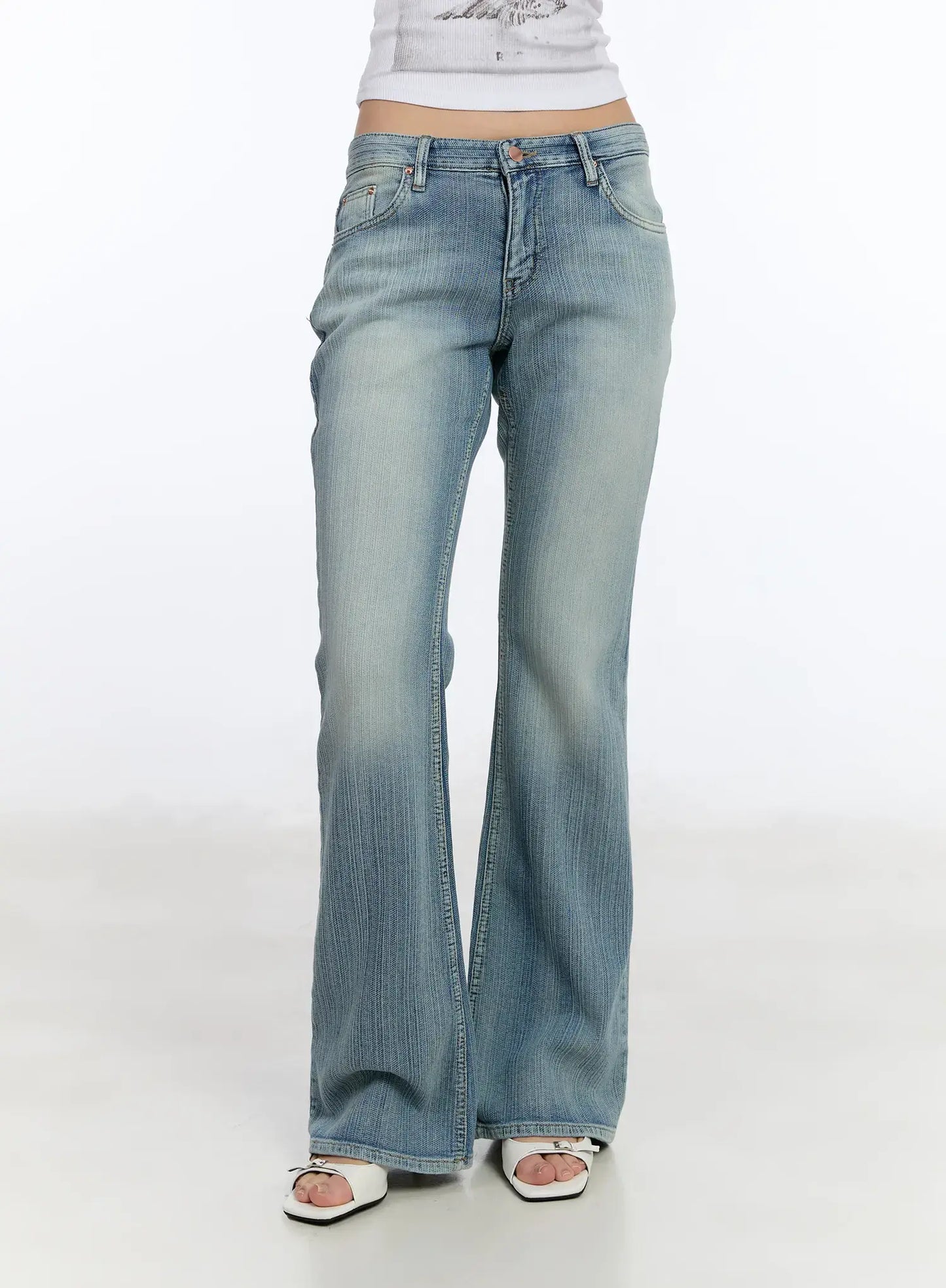 Capu Low Rise Bootcut Jeans CA506