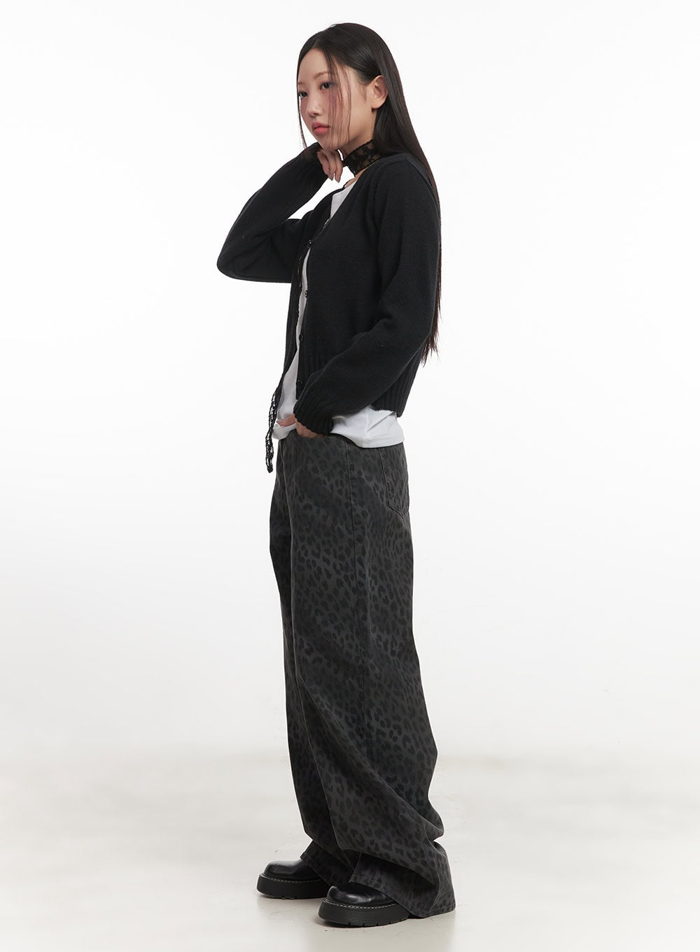 Classic Button V-Neck Cardigan CF524