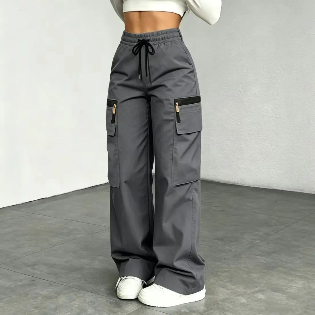Women’s Lightweight Cargo Pants – Relaxed Fit with Multiple Utility Pockets