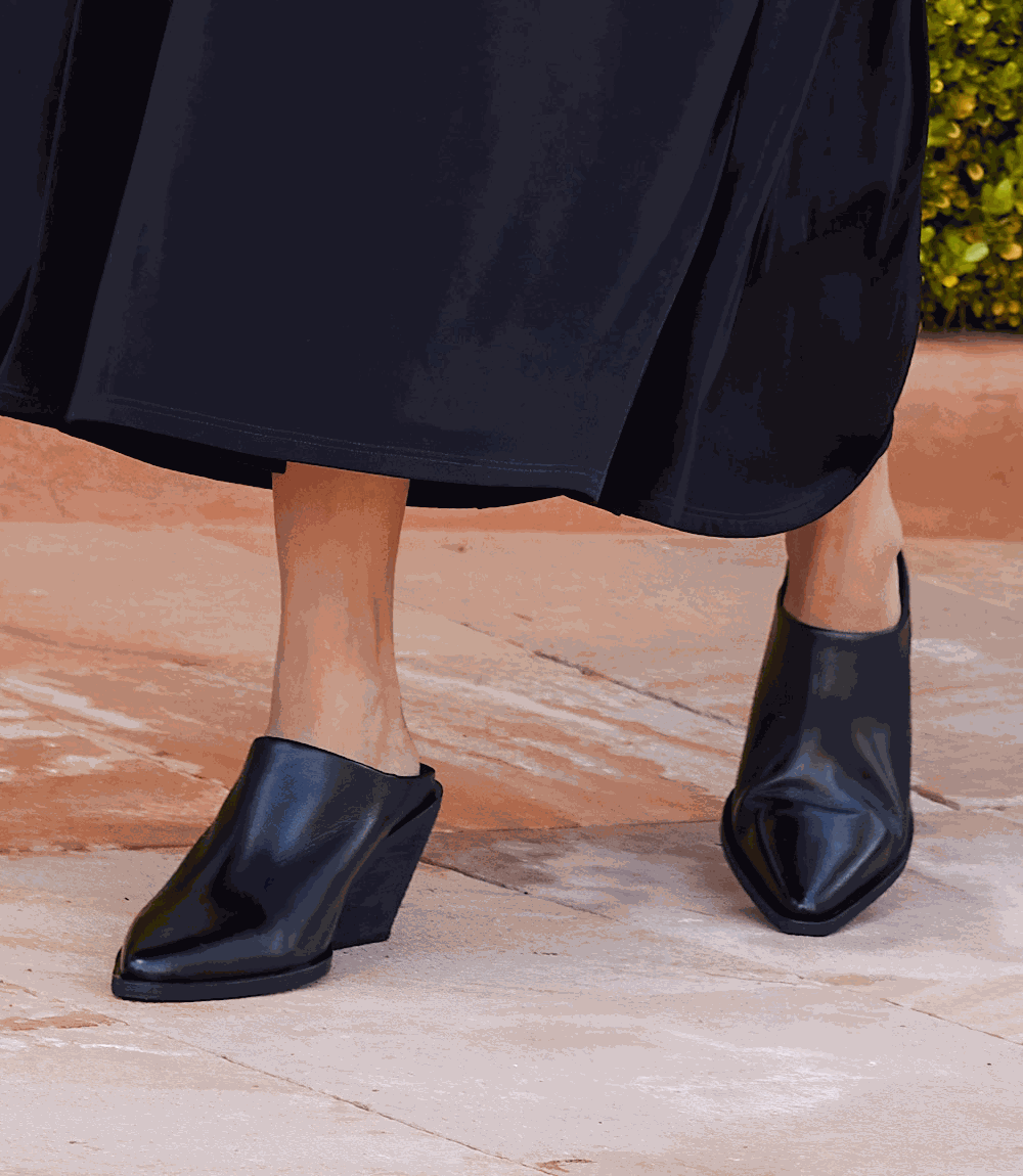 Seychelles Morning Joe Mule Boots