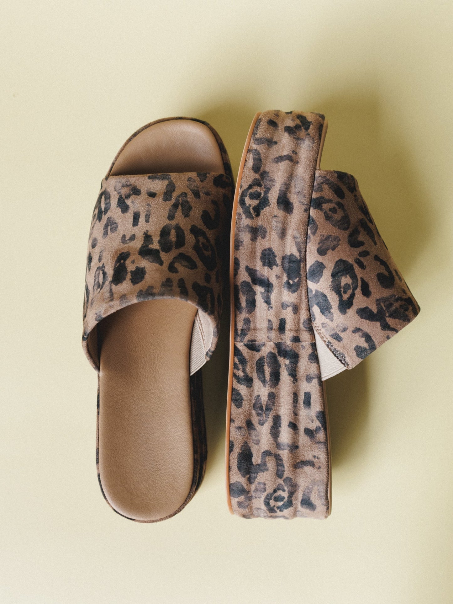 Harbor Platform Slide - Leopard