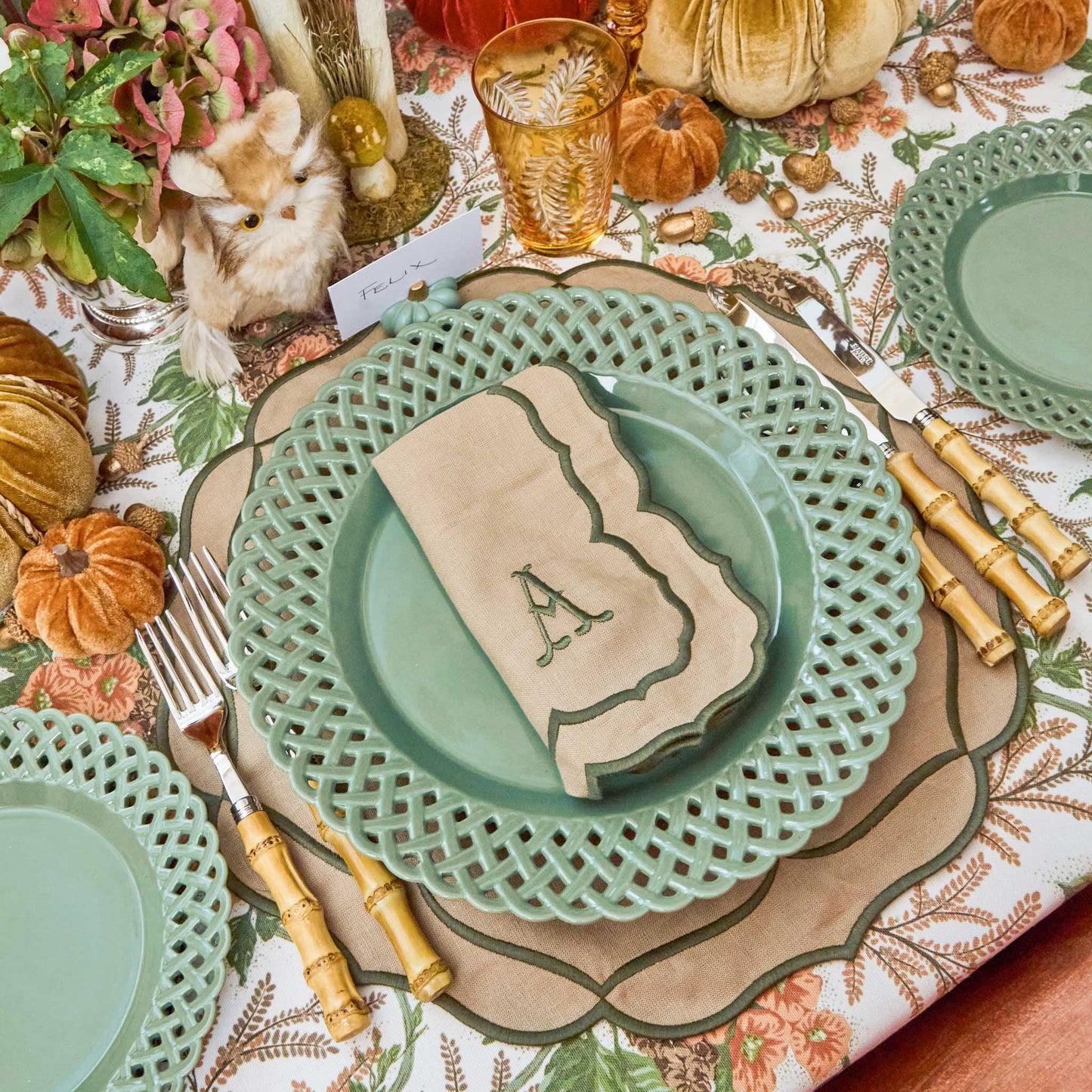 Sand & Green Elizabeth Napkins (Set of 4)